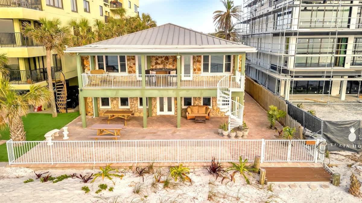 קלירווטר ביץ' Stones Throw Beachside Bungalow #1 On The Beach מראה חיצוני תמונה