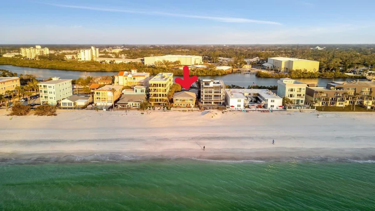 קלירווטר ביץ' Stones Throw Beachside Bungalow #1 On The Beach מראה חיצוני תמונה
